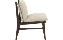 Stoel Alison met massief houten frame